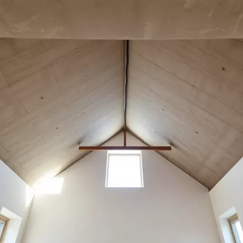 Jaki strop w domu z poddaszem użytkowym